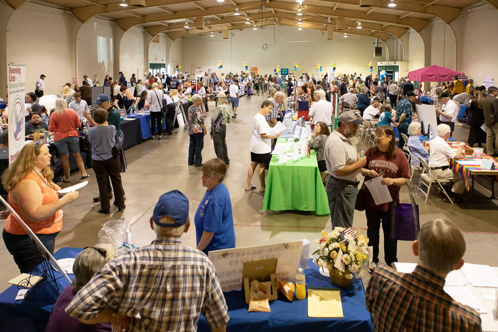 wide view of 2019 Tuolumne County Volunteer Fair